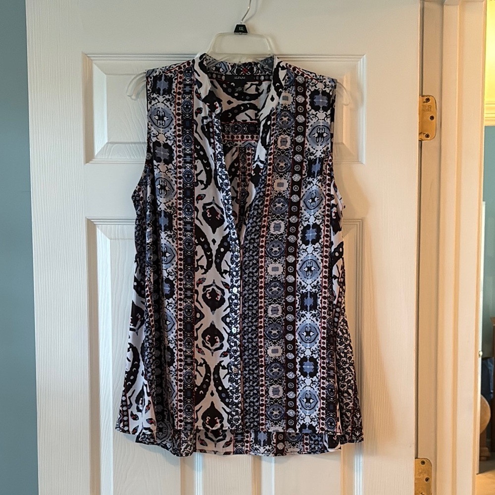 Alfani Navy, Red and White Sleeveless Blouse